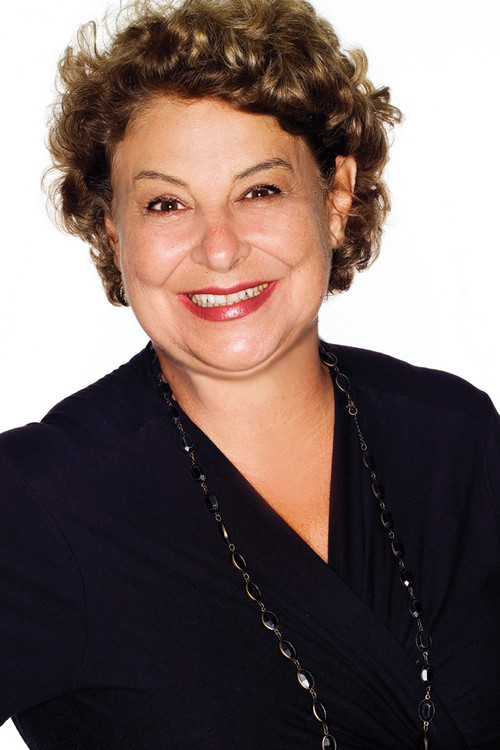 Photo of Cláudia Mello