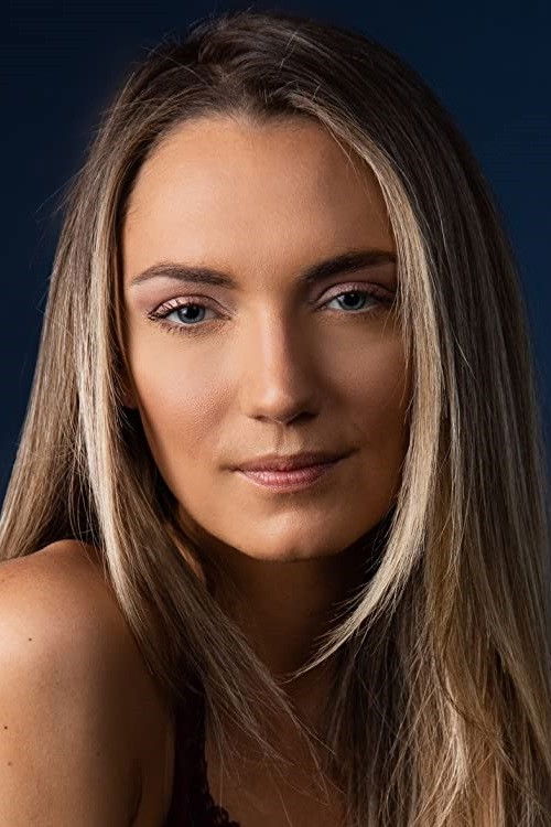 Photo of Hannah Levien