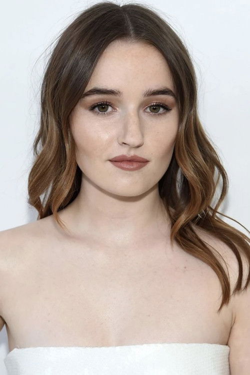 Photo of Kaitlyn Dever