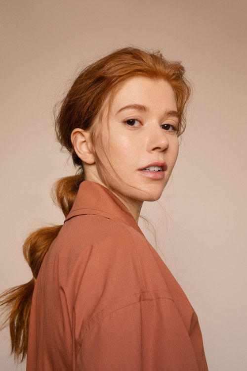 Photo of Lesley Grant