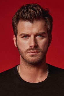 Photo of Kıvanç Tatlıtuğ