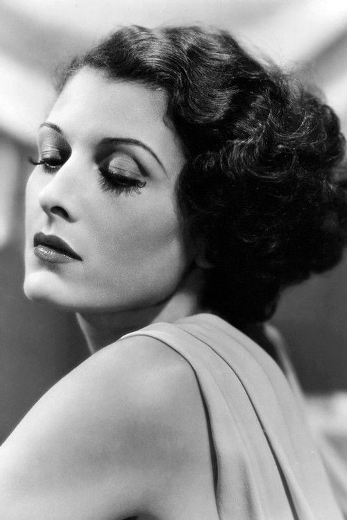 Photo of Evelyn Brent