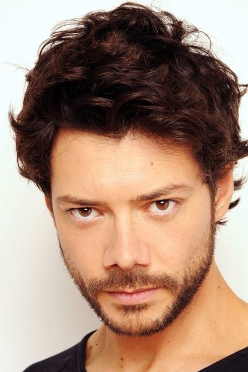 Photo of Álvaro Morte