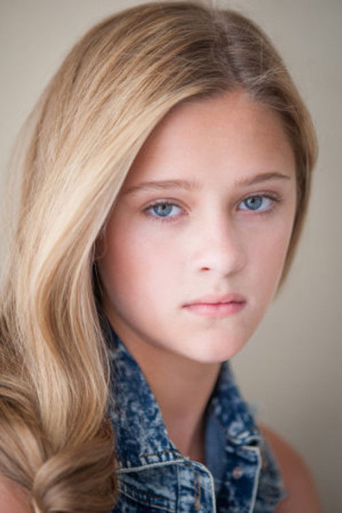 Photo of Lizzy Greene