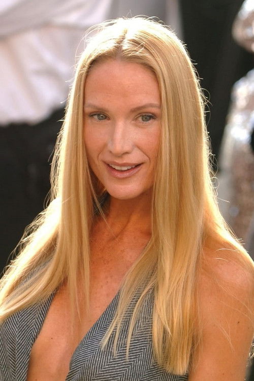 Photo of Kelly Lynch