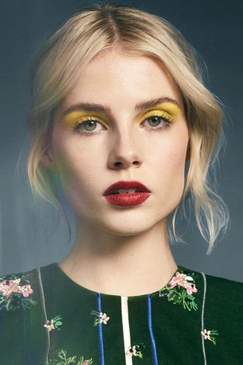 Photo of Lucy Boynton