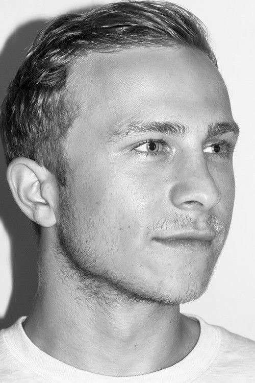 Photo of Max Hubacher