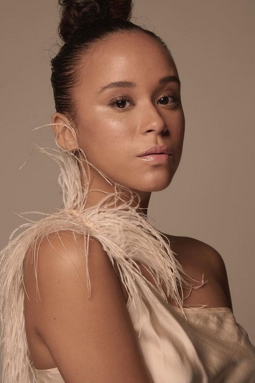 Photo of Mari Oliveira