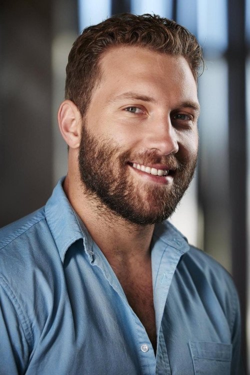 Photo of Jai Courtney