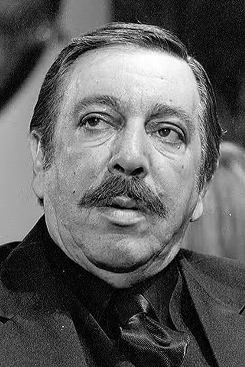 Photo of José Lewgoy