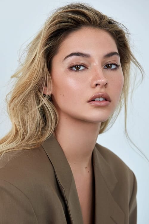 Photo of Madelyn Cline