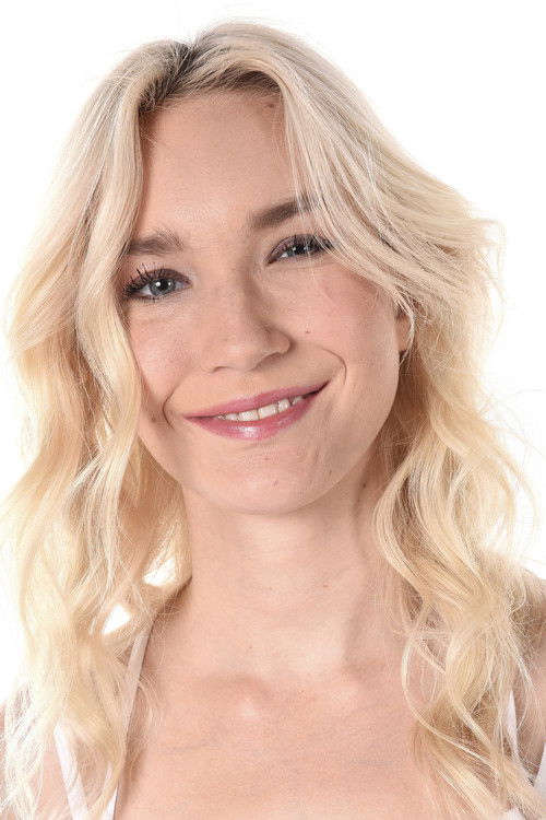 Photo of Claire Roos