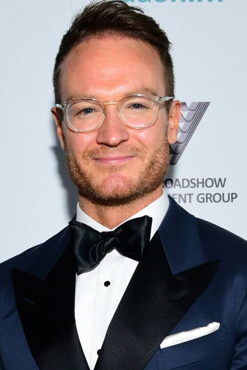 Photo of Josh Lawson