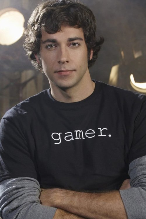 Photo of Zachary Levi
