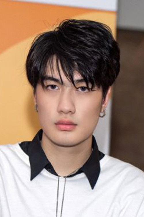 Photo of Tung Weeraphong Chankhamrueang