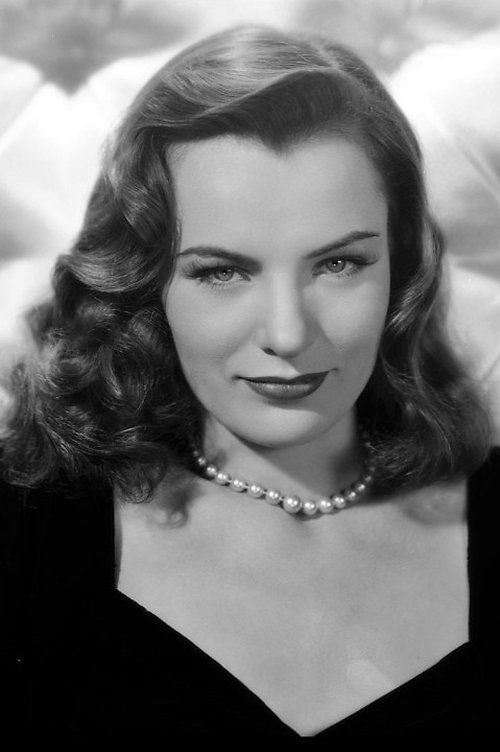 Photo of Ella Raines