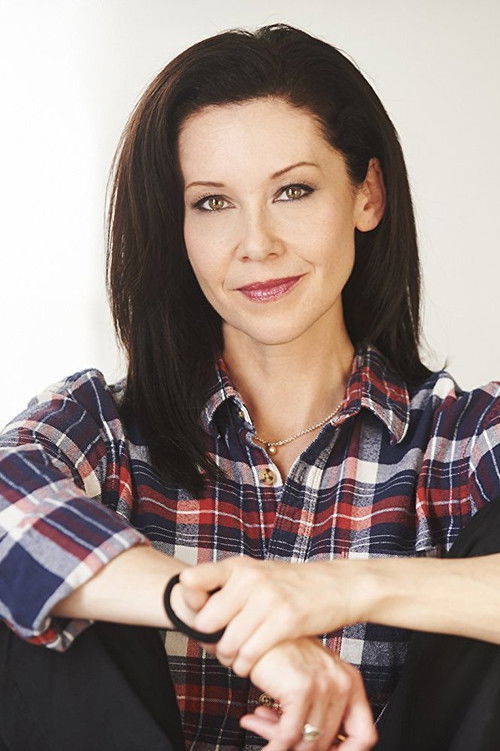 Photo of Shauna MacDonald