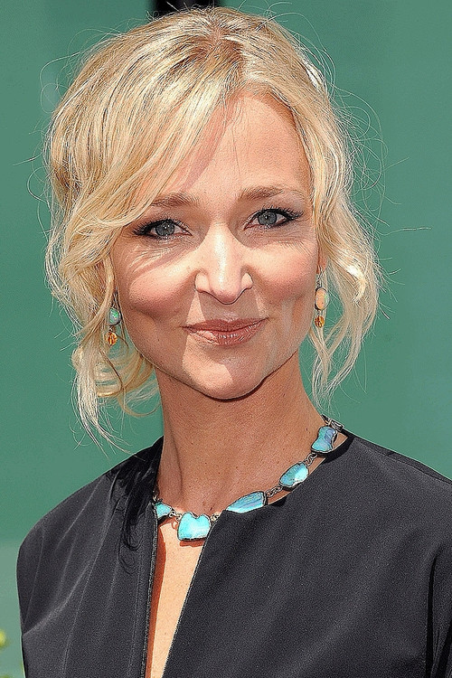 Photo of Kari Matchett