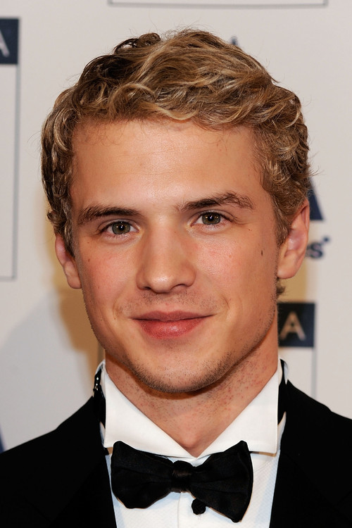 Photo of Freddie Stroma