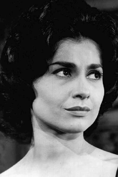 Photo of Carol Lawrence