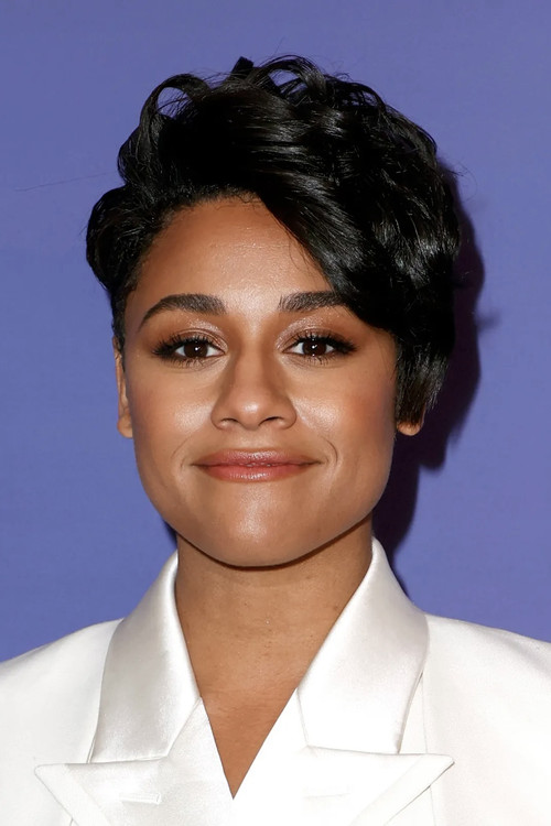 Photo of Ariana DeBose
