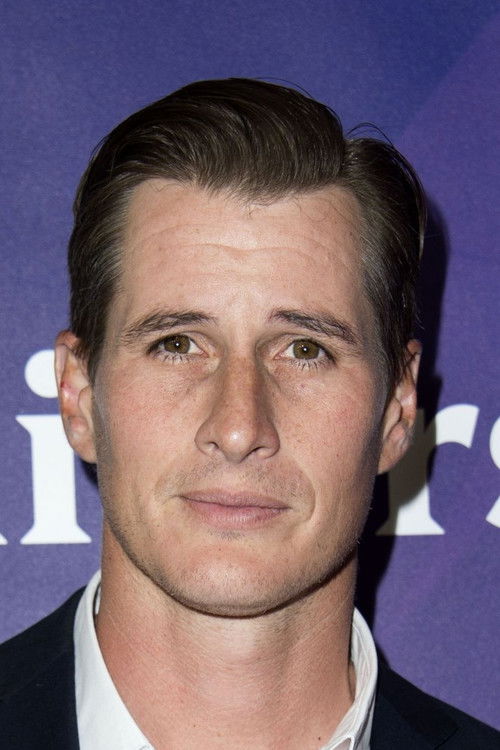 Photo of Brendan Fehr