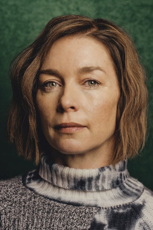 Photo of Julianne Nicholson