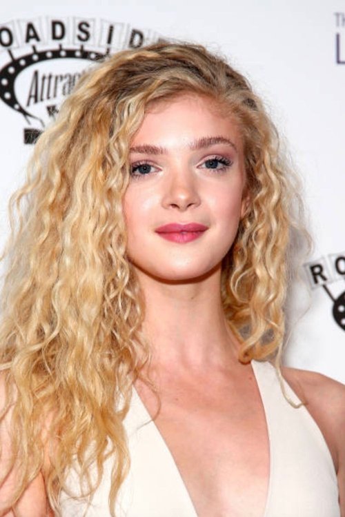Photo of Elena Kampouris