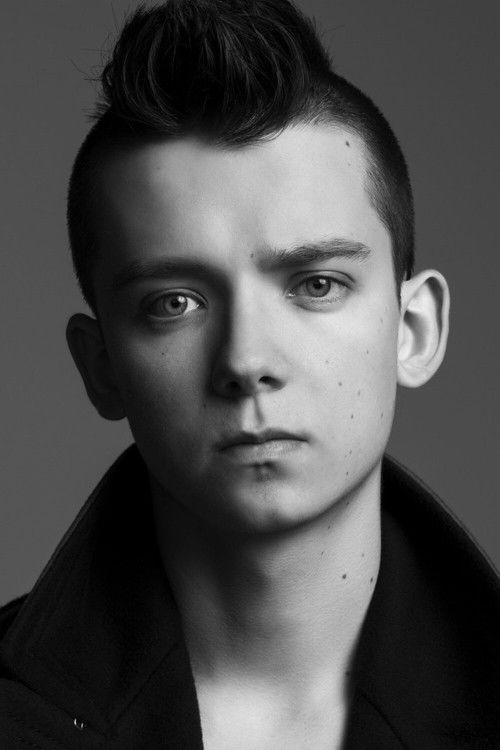 Photo of Asa Butterfield