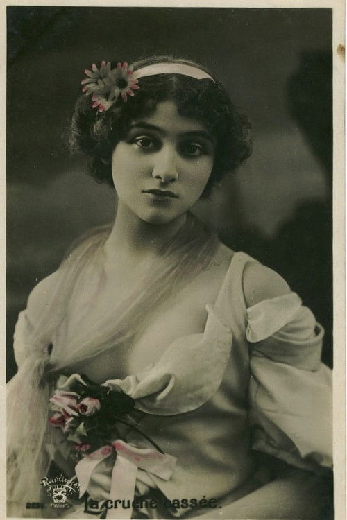 Photo of Lilian Greuze