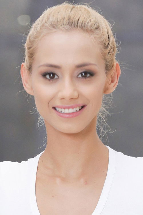 Photo of Veronica Leal