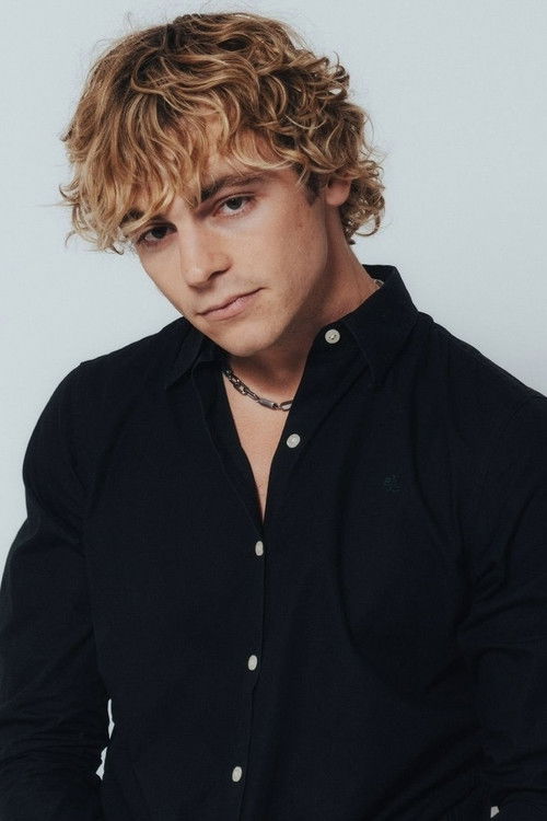Photo of Ross Lynch