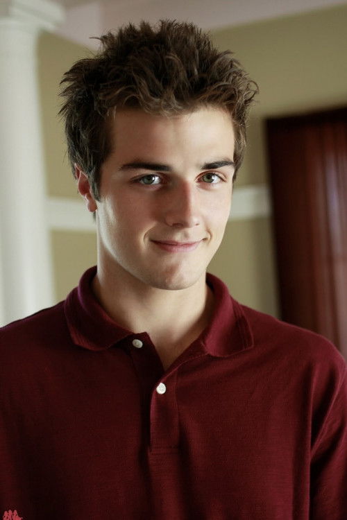 Photo of Beau Mirchoff
