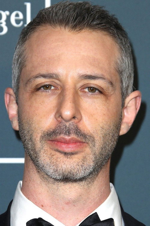 Photo of Jeremy Strong