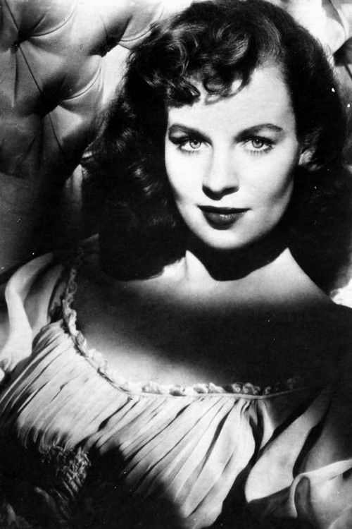 Photo of Helena Carter