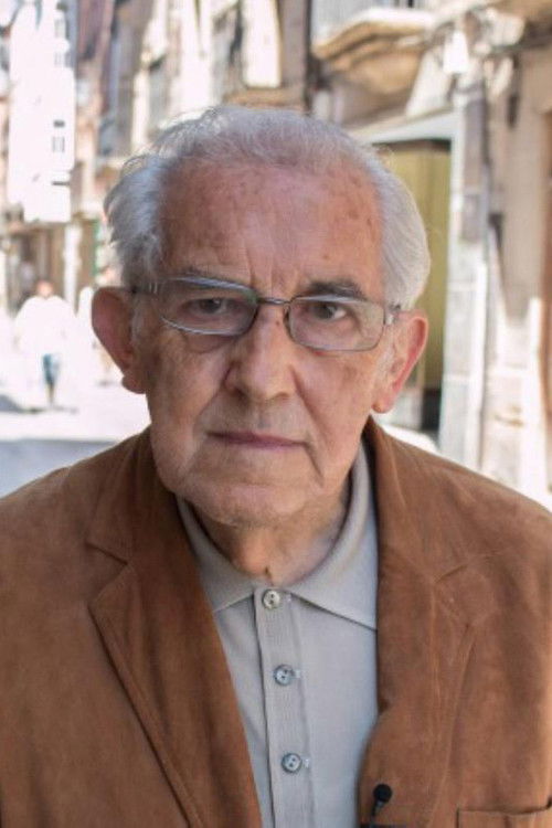 Photo of Gustavo Bueno