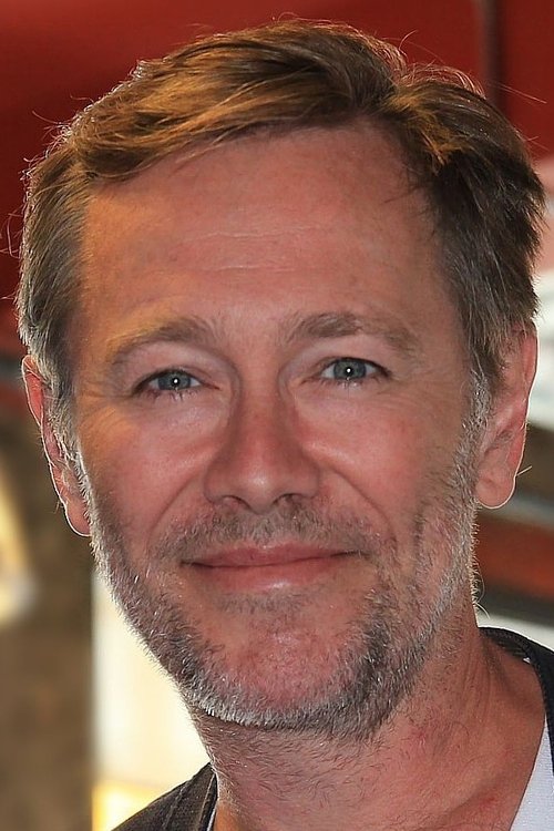 Photo of Peter Outerbridge