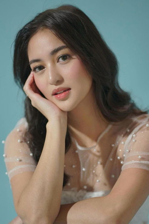 Photo of Charlie Dizon