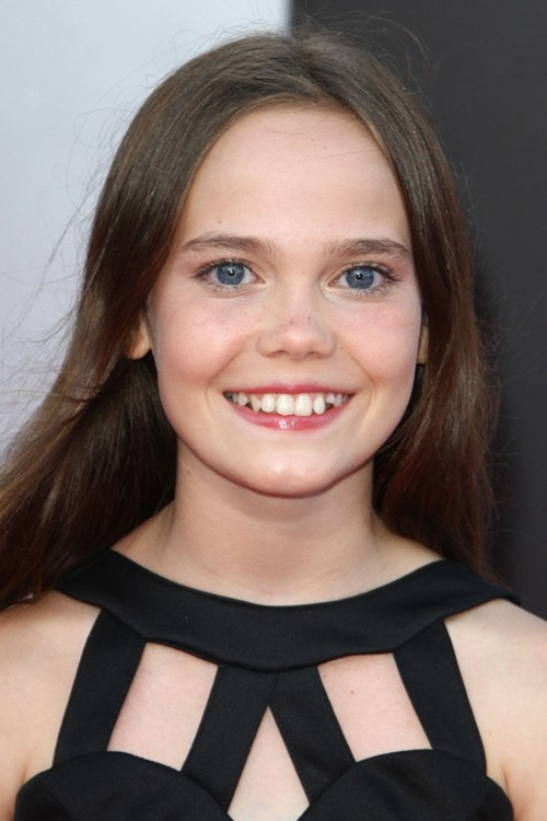 Photo of Oona Laurence