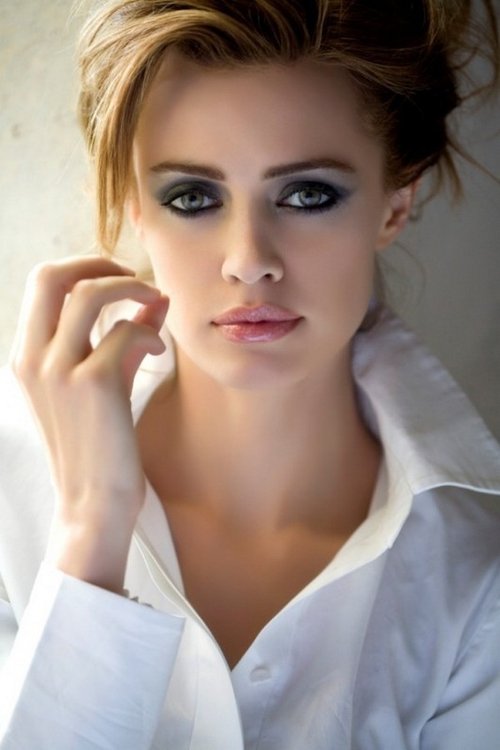 Photo of Nathalie Rapti Gomez