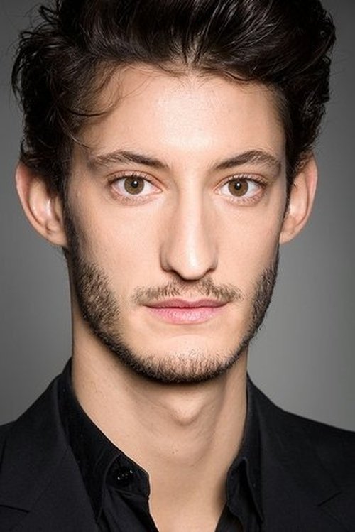 Photo of Pierre Niney
