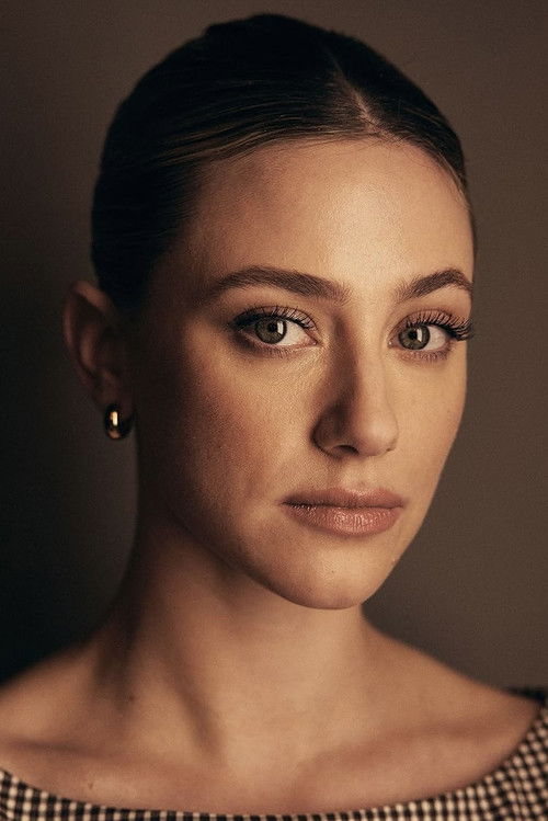 Photo of Lili Reinhart