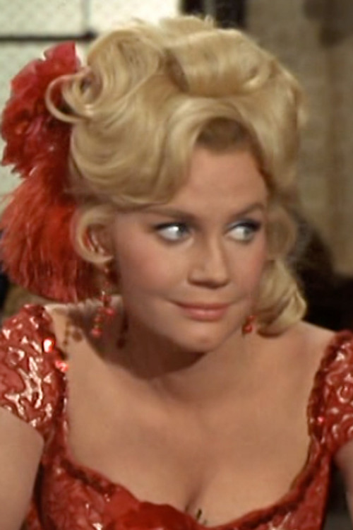 Photo of Elizabeth MacRae