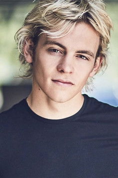 Photo of Ross Lynch