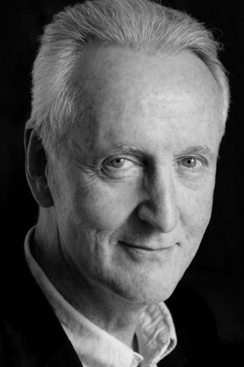 Photo of Hugh Fraser