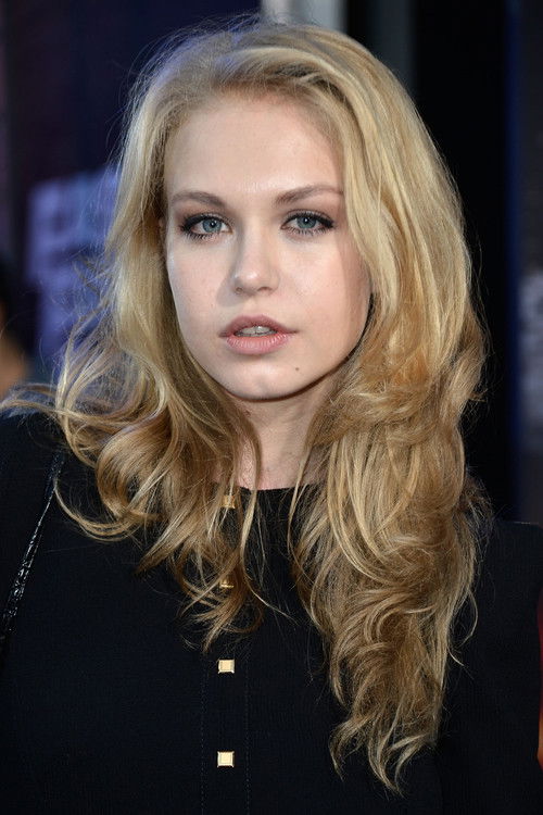 Photo of Penelope Mitchell