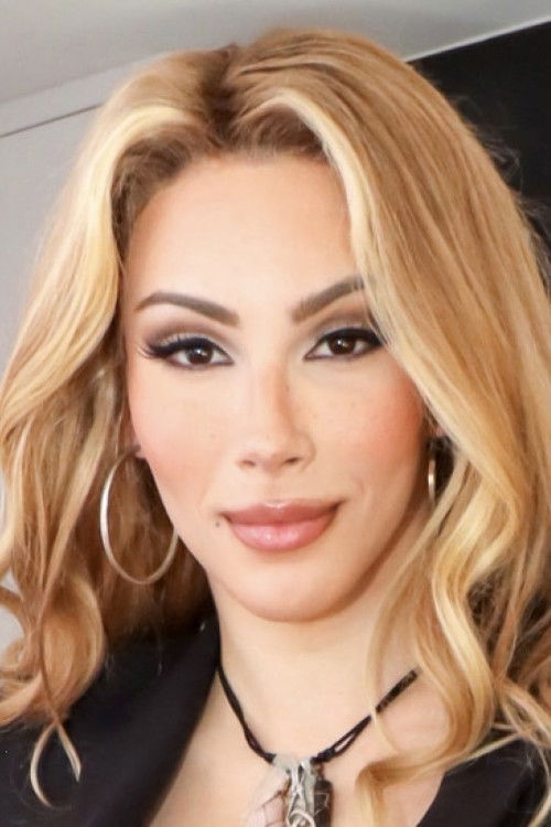 Photo of Ariel Demure