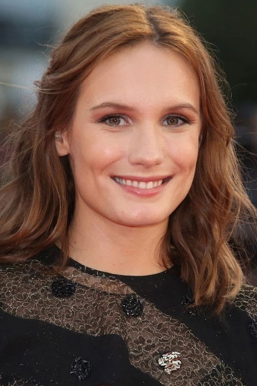 Photo of Ana Girardot