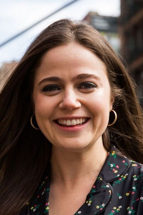 Photo of Molly Gordon