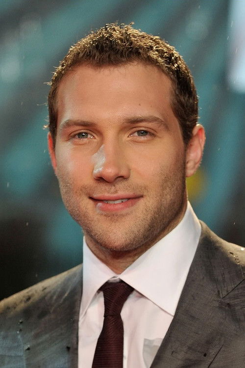 Photo of Jai Courtney